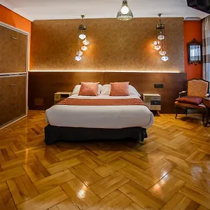 Gasthof Rodas, Pamplona
